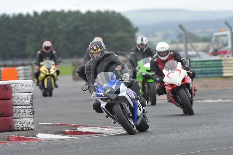 Motorcycle action photographs;cadwell;cadwell park photographs;event digital images;eventdigitalimages;motor racing louth lincolnshire;no limits trackdays;peter wileman photography;trackday;trackday digital images;trackday photos