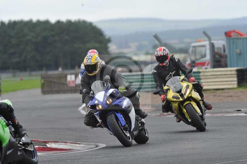 Motorcycle action photographs;cadwell;cadwell park photographs;event digital images;eventdigitalimages;motor racing louth lincolnshire;no limits trackdays;peter wileman photography;trackday;trackday digital images;trackday photos