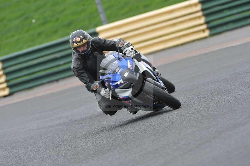 Motorcycle action photographs;cadwell;cadwell park photographs;event digital images;eventdigitalimages;motor racing louth lincolnshire;no limits trackdays;peter wileman photography;trackday;trackday digital images;trackday photos