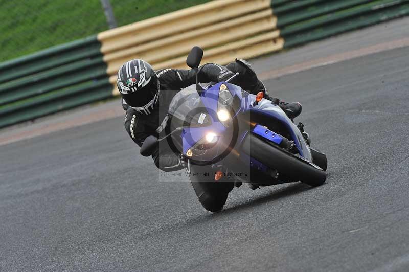 Motorcycle action photographs;cadwell;cadwell park photographs;event digital images;eventdigitalimages;motor racing louth lincolnshire;no limits trackdays;peter wileman photography;trackday;trackday digital images;trackday photos