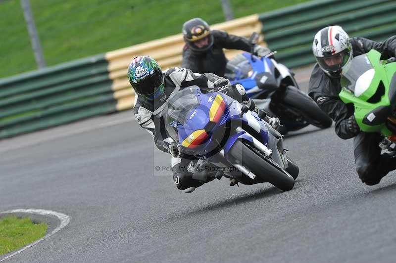 Motorcycle action photographs;cadwell;cadwell park photographs;event digital images;eventdigitalimages;motor racing louth lincolnshire;no limits trackdays;peter wileman photography;trackday;trackday digital images;trackday photos