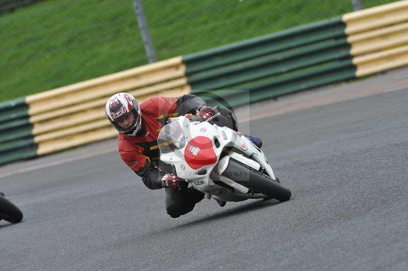 Motorcycle action photographs;cadwell;cadwell park photographs;event digital images;eventdigitalimages;motor racing louth lincolnshire;no limits trackdays;peter wileman photography;trackday;trackday digital images;trackday photos