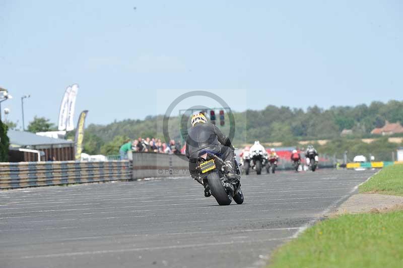 Motorcycle action photographs;cadwell;cadwell park photographs;event digital images;eventdigitalimages;motor racing louth lincolnshire;no limits trackdays;peter wileman photography;trackday;trackday digital images;trackday photos