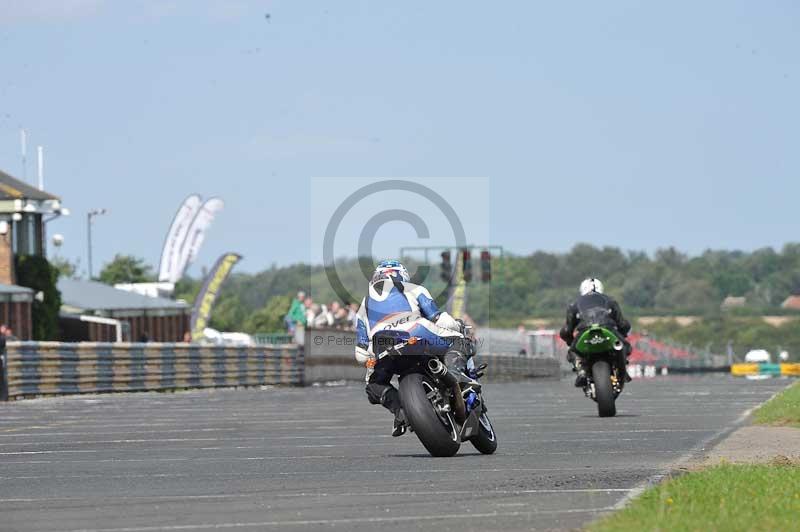Motorcycle action photographs;cadwell;cadwell park photographs;event digital images;eventdigitalimages;motor racing louth lincolnshire;no limits trackdays;peter wileman photography;trackday;trackday digital images;trackday photos