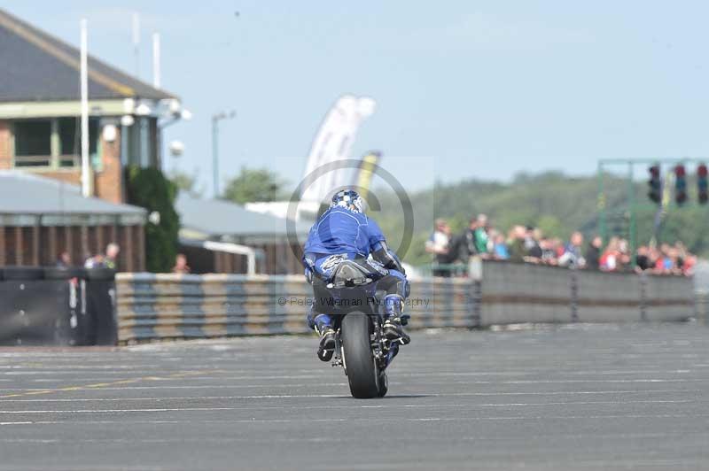 Motorcycle action photographs;cadwell;cadwell park photographs;event digital images;eventdigitalimages;motor racing louth lincolnshire;no limits trackdays;peter wileman photography;trackday;trackday digital images;trackday photos