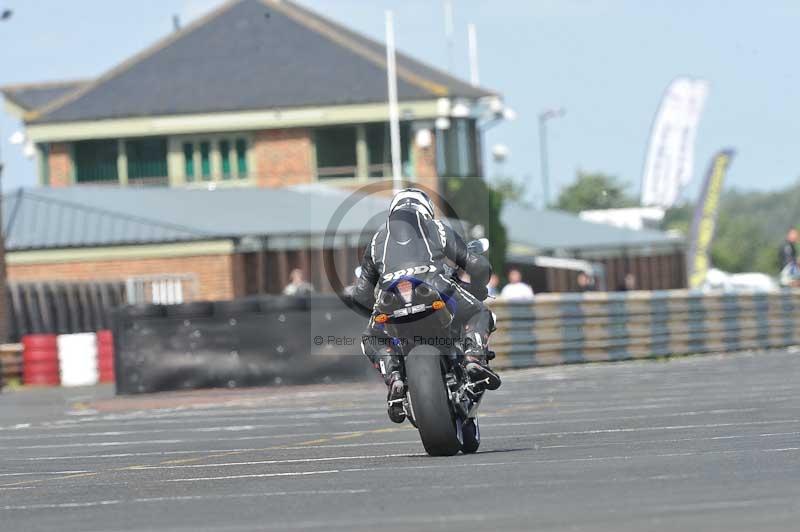 Motorcycle action photographs;cadwell;cadwell park photographs;event digital images;eventdigitalimages;motor racing louth lincolnshire;no limits trackdays;peter wileman photography;trackday;trackday digital images;trackday photos