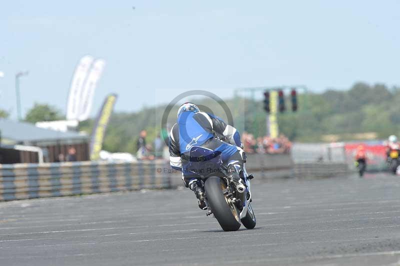 Motorcycle action photographs;cadwell;cadwell park photographs;event digital images;eventdigitalimages;motor racing louth lincolnshire;no limits trackdays;peter wileman photography;trackday;trackday digital images;trackday photos