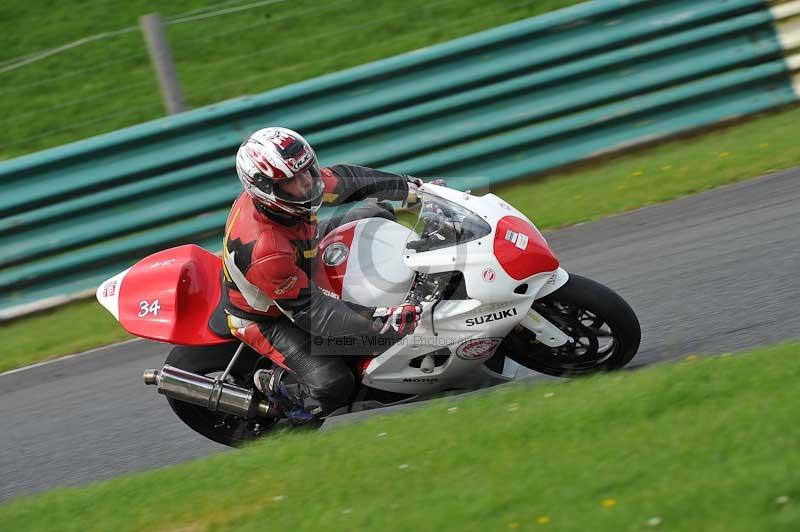 Motorcycle action photographs;cadwell;cadwell park photographs;event digital images;eventdigitalimages;motor racing louth lincolnshire;no limits trackdays;peter wileman photography;trackday;trackday digital images;trackday photos