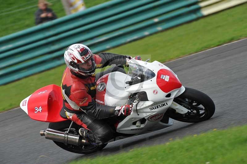 Motorcycle action photographs;cadwell;cadwell park photographs;event digital images;eventdigitalimages;motor racing louth lincolnshire;no limits trackdays;peter wileman photography;trackday;trackday digital images;trackday photos
