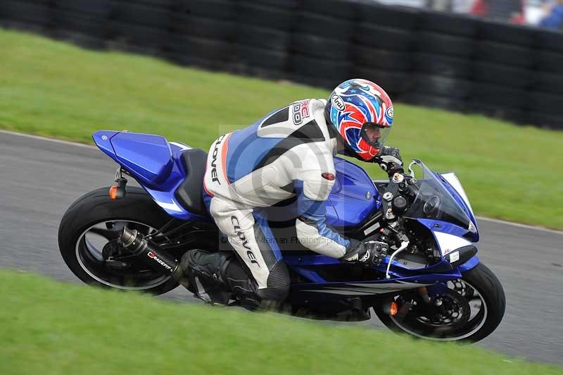 Motorcycle action photographs;cadwell;cadwell park photographs;event digital images;eventdigitalimages;motor racing louth lincolnshire;no limits trackdays;peter wileman photography;trackday;trackday digital images;trackday photos