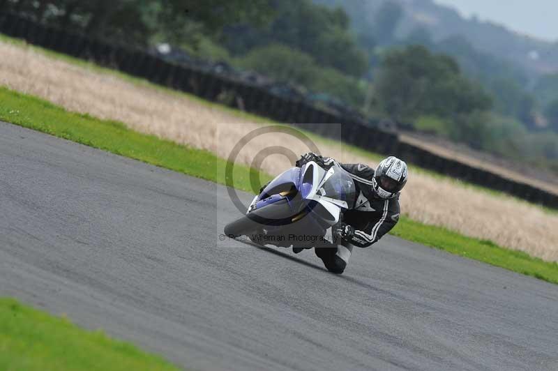 Motorcycle action photographs;cadwell;cadwell park photographs;event digital images;eventdigitalimages;motor racing louth lincolnshire;no limits trackdays;peter wileman photography;trackday;trackday digital images;trackday photos