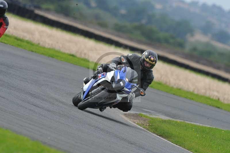 Motorcycle action photographs;cadwell;cadwell park photographs;event digital images;eventdigitalimages;motor racing louth lincolnshire;no limits trackdays;peter wileman photography;trackday;trackday digital images;trackday photos