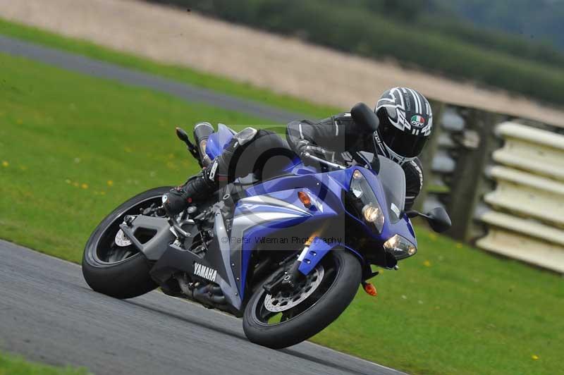 Motorcycle action photographs;cadwell;cadwell park photographs;event digital images;eventdigitalimages;motor racing louth lincolnshire;no limits trackdays;peter wileman photography;trackday;trackday digital images;trackday photos