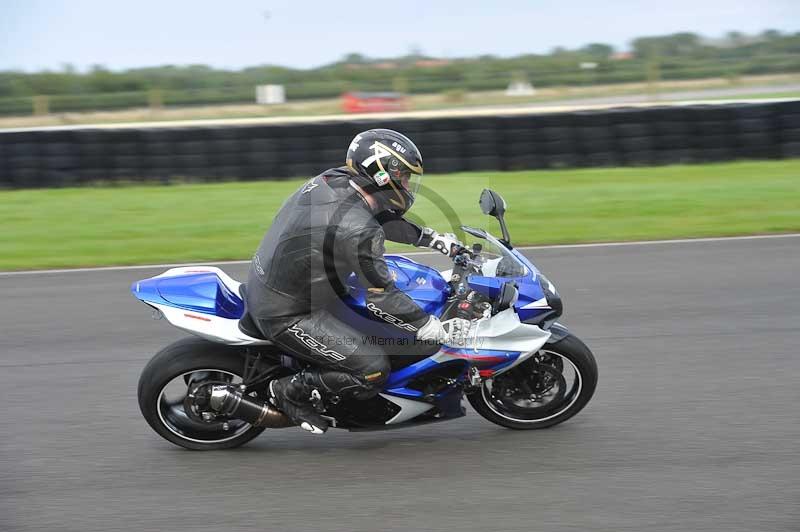 Motorcycle action photographs;cadwell;cadwell park photographs;event digital images;eventdigitalimages;motor racing louth lincolnshire;no limits trackdays;peter wileman photography;trackday;trackday digital images;trackday photos