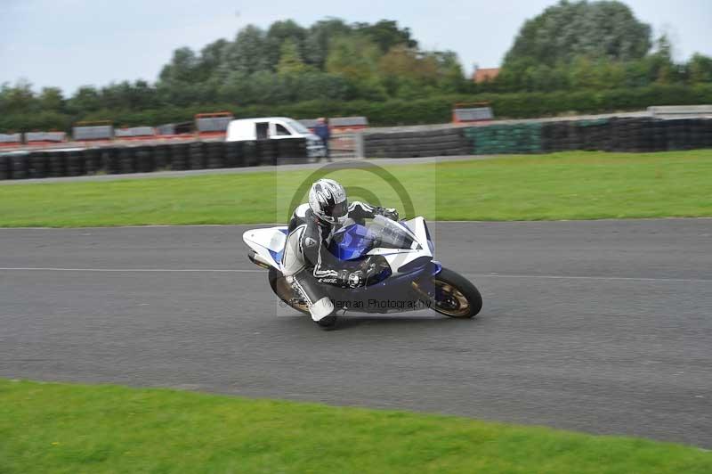 Motorcycle action photographs;cadwell;cadwell park photographs;event digital images;eventdigitalimages;motor racing louth lincolnshire;no limits trackdays;peter wileman photography;trackday;trackday digital images;trackday photos