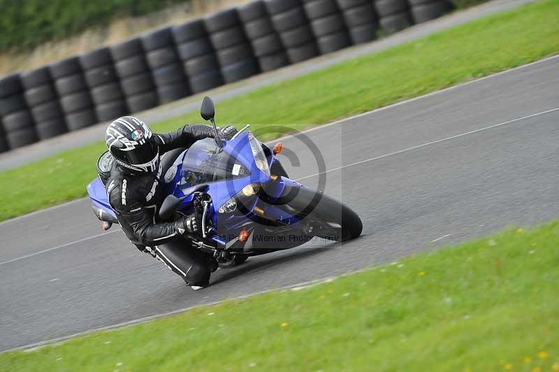 Motorcycle action photographs;cadwell;cadwell park photographs;event digital images;eventdigitalimages;motor racing louth lincolnshire;no limits trackdays;peter wileman photography;trackday;trackday digital images;trackday photos