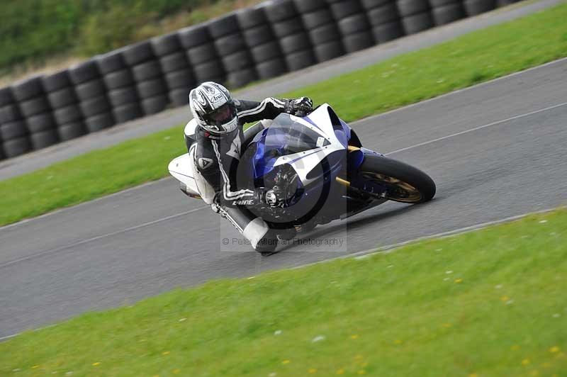 Motorcycle action photographs;cadwell;cadwell park photographs;event digital images;eventdigitalimages;motor racing louth lincolnshire;no limits trackdays;peter wileman photography;trackday;trackday digital images;trackday photos