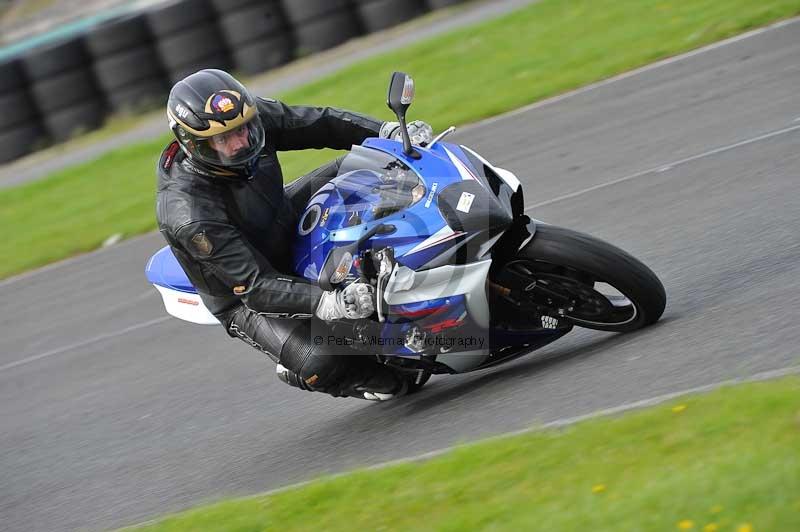 Motorcycle action photographs;cadwell;cadwell park photographs;event digital images;eventdigitalimages;motor racing louth lincolnshire;no limits trackdays;peter wileman photography;trackday;trackday digital images;trackday photos
