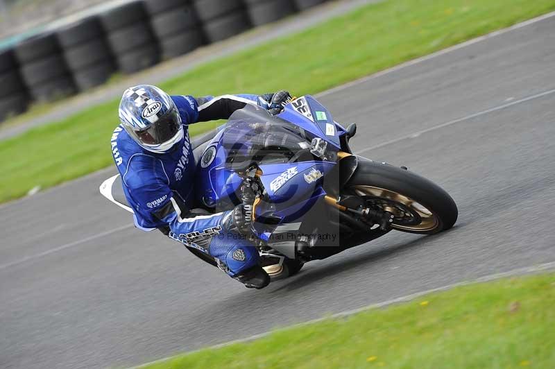 Motorcycle action photographs;cadwell;cadwell park photographs;event digital images;eventdigitalimages;motor racing louth lincolnshire;no limits trackdays;peter wileman photography;trackday;trackday digital images;trackday photos