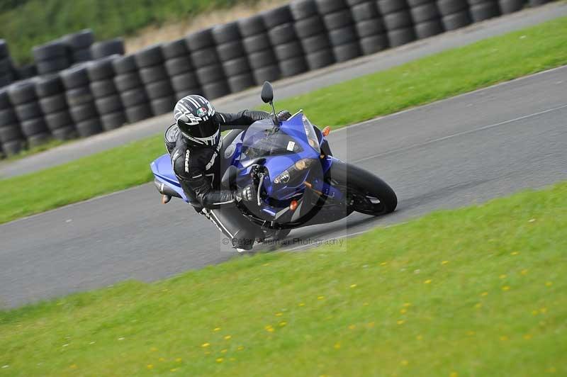 Motorcycle action photographs;cadwell;cadwell park photographs;event digital images;eventdigitalimages;motor racing louth lincolnshire;no limits trackdays;peter wileman photography;trackday;trackday digital images;trackday photos