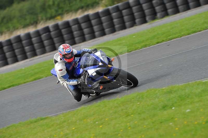 Motorcycle action photographs;cadwell;cadwell park photographs;event digital images;eventdigitalimages;motor racing louth lincolnshire;no limits trackdays;peter wileman photography;trackday;trackday digital images;trackday photos