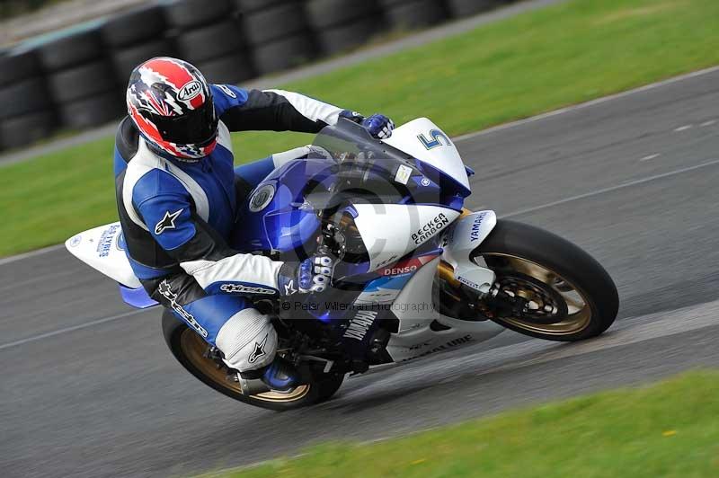 Motorcycle action photographs;cadwell;cadwell park photographs;event digital images;eventdigitalimages;motor racing louth lincolnshire;no limits trackdays;peter wileman photography;trackday;trackday digital images;trackday photos