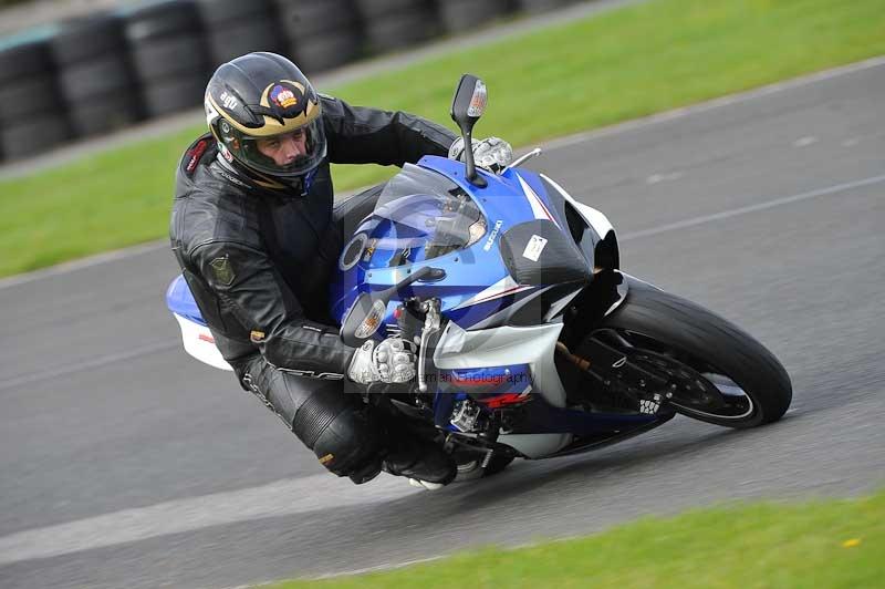 Motorcycle action photographs;cadwell;cadwell park photographs;event digital images;eventdigitalimages;motor racing louth lincolnshire;no limits trackdays;peter wileman photography;trackday;trackday digital images;trackday photos