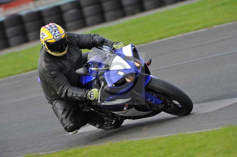 Motorcycle action photographs;cadwell;cadwell park photographs;event digital images;eventdigitalimages;motor racing louth lincolnshire;no limits trackdays;peter wileman photography;trackday;trackday digital images;trackday photos