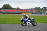 Motorcycle-action-photographs;cadwell;cadwell-park-photographs;event-digital-images;eventdigitalimages;motor-racing-louth-lincolnshire;no-limits-trackdays;peter-wileman-photography;trackday;trackday-digital-images;trackday-photos