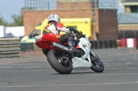 Motorcycle-action-photographs;cadwell;cadwell-park-photographs;event-digital-images;eventdigitalimages;motor-racing-louth-lincolnshire;no-limits-trackdays;peter-wileman-photography;trackday;trackday-digital-images;trackday-photos