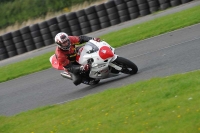 Motorcycle-action-photographs;cadwell;cadwell-park-photographs;event-digital-images;eventdigitalimages;motor-racing-louth-lincolnshire;no-limits-trackdays;peter-wileman-photography;trackday;trackday-digital-images;trackday-photos