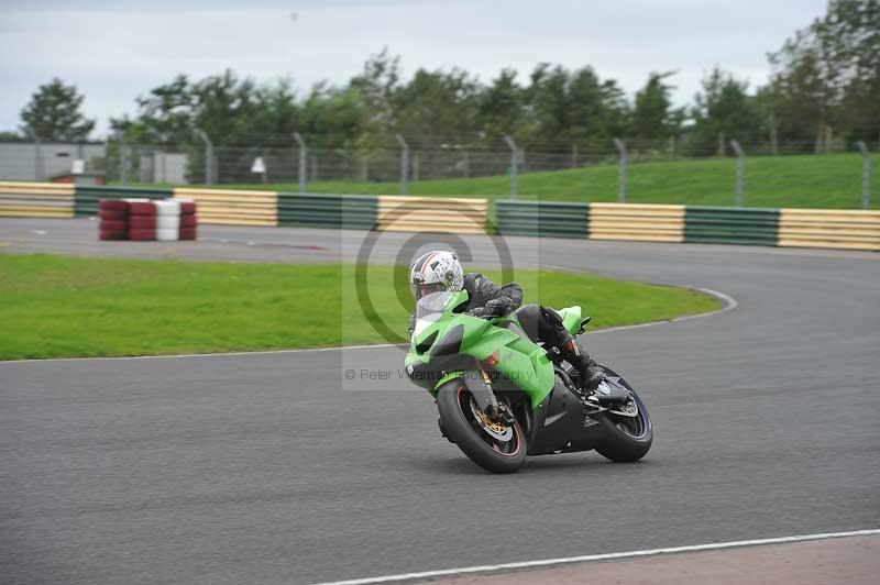 Motorcycle action photographs;cadwell;cadwell park photographs;event digital images;eventdigitalimages;motor racing louth lincolnshire;no limits trackdays;peter wileman photography;trackday;trackday digital images;trackday photos