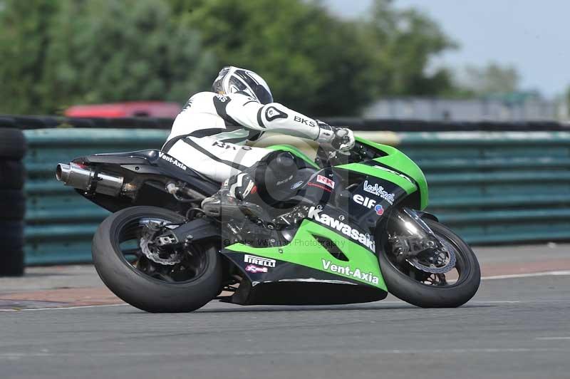 Motorcycle action photographs;cadwell;cadwell park photographs;event digital images;eventdigitalimages;motor racing louth lincolnshire;no limits trackdays;peter wileman photography;trackday;trackday digital images;trackday photos
