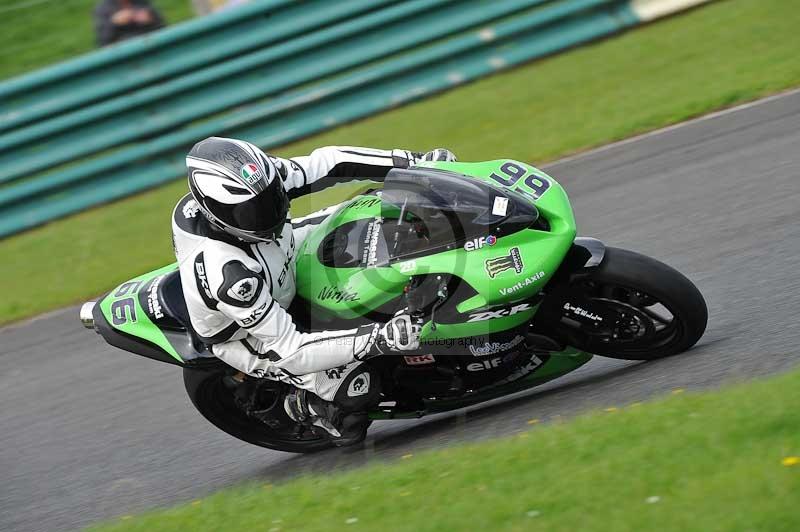 Motorcycle action photographs;cadwell;cadwell park photographs;event digital images;eventdigitalimages;motor racing louth lincolnshire;no limits trackdays;peter wileman photography;trackday;trackday digital images;trackday photos