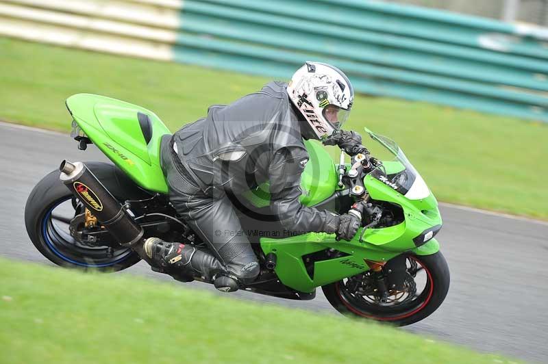 Motorcycle action photographs;cadwell;cadwell park photographs;event digital images;eventdigitalimages;motor racing louth lincolnshire;no limits trackdays;peter wileman photography;trackday;trackday digital images;trackday photos