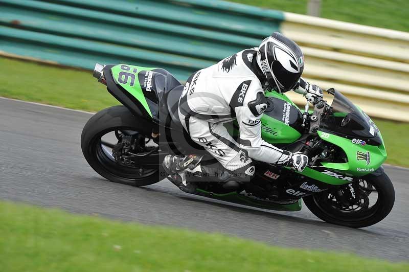 Motorcycle action photographs;cadwell;cadwell park photographs;event digital images;eventdigitalimages;motor racing louth lincolnshire;no limits trackdays;peter wileman photography;trackday;trackday digital images;trackday photos