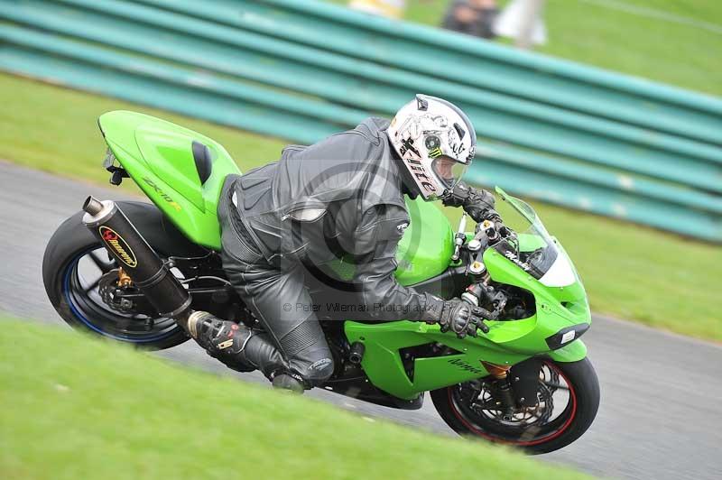 Motorcycle action photographs;cadwell;cadwell park photographs;event digital images;eventdigitalimages;motor racing louth lincolnshire;no limits trackdays;peter wileman photography;trackday;trackday digital images;trackday photos