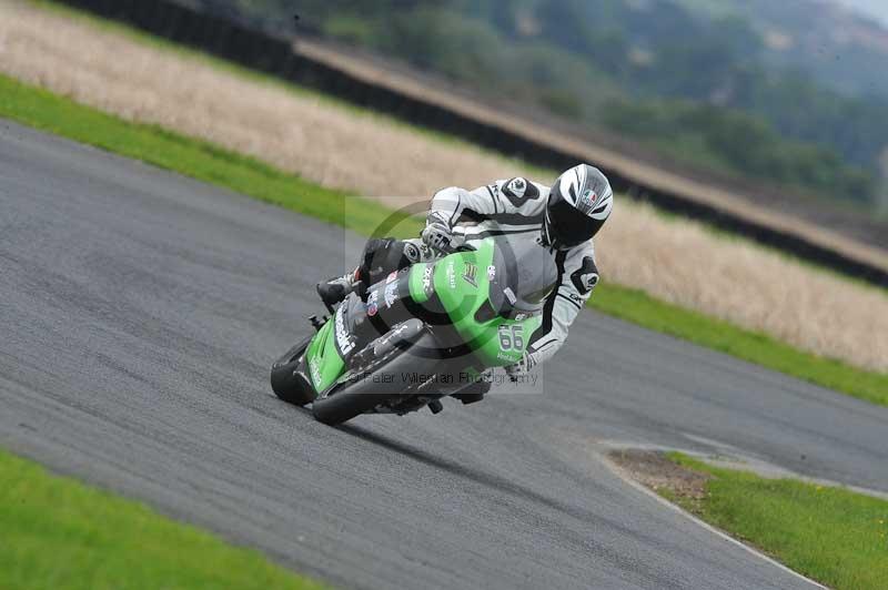 Motorcycle action photographs;cadwell;cadwell park photographs;event digital images;eventdigitalimages;motor racing louth lincolnshire;no limits trackdays;peter wileman photography;trackday;trackday digital images;trackday photos