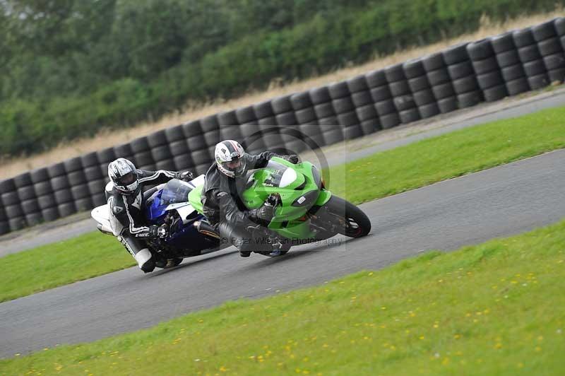 Motorcycle action photographs;cadwell;cadwell park photographs;event digital images;eventdigitalimages;motor racing louth lincolnshire;no limits trackdays;peter wileman photography;trackday;trackday digital images;trackday photos