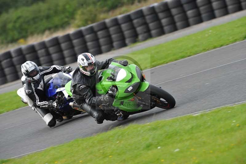 Motorcycle action photographs;cadwell;cadwell park photographs;event digital images;eventdigitalimages;motor racing louth lincolnshire;no limits trackdays;peter wileman photography;trackday;trackday digital images;trackday photos