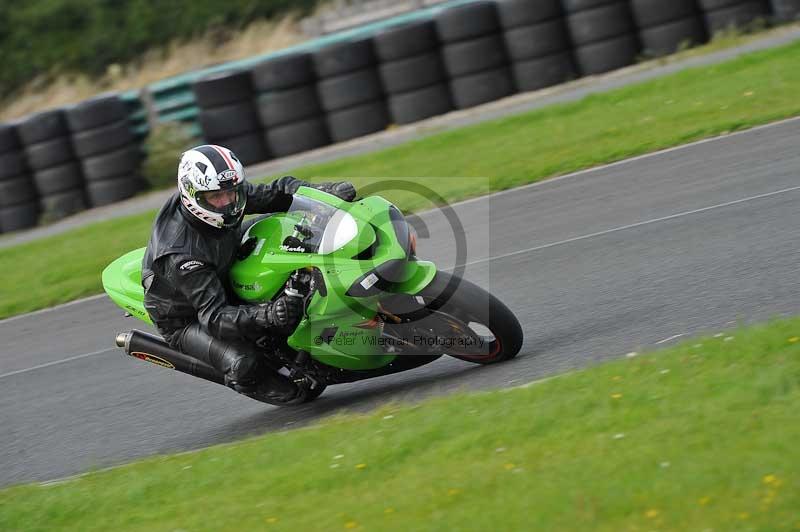Motorcycle action photographs;cadwell;cadwell park photographs;event digital images;eventdigitalimages;motor racing louth lincolnshire;no limits trackdays;peter wileman photography;trackday;trackday digital images;trackday photos