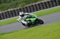 Motorcycle-action-photographs;cadwell;cadwell-park-photographs;event-digital-images;eventdigitalimages;motor-racing-louth-lincolnshire;no-limits-trackdays;peter-wileman-photography;trackday;trackday-digital-images;trackday-photos
