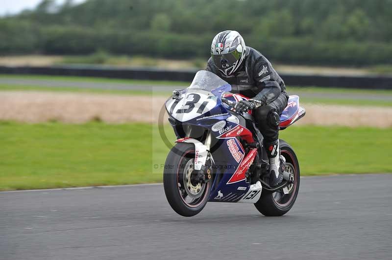 Motorcycle action photographs;cadwell;cadwell park photographs;event digital images;eventdigitalimages;motor racing louth lincolnshire;no limits trackdays;peter wileman photography;trackday;trackday digital images;trackday photos