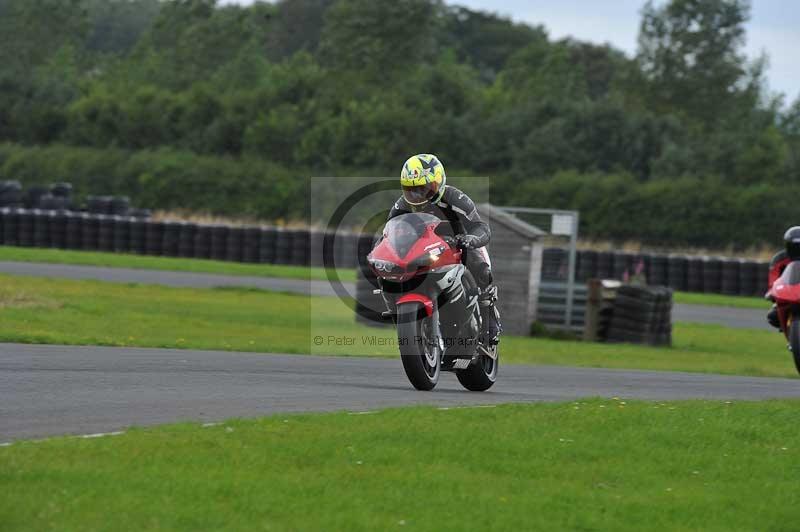 Motorcycle action photographs;cadwell;cadwell park photographs;event digital images;eventdigitalimages;motor racing louth lincolnshire;no limits trackdays;peter wileman photography;trackday;trackday digital images;trackday photos