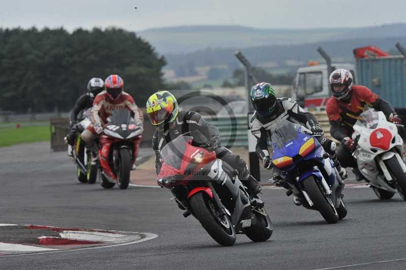 Motorcycle action photographs;cadwell;cadwell park photographs;event digital images;eventdigitalimages;motor racing louth lincolnshire;no limits trackdays;peter wileman photography;trackday;trackday digital images;trackday photos