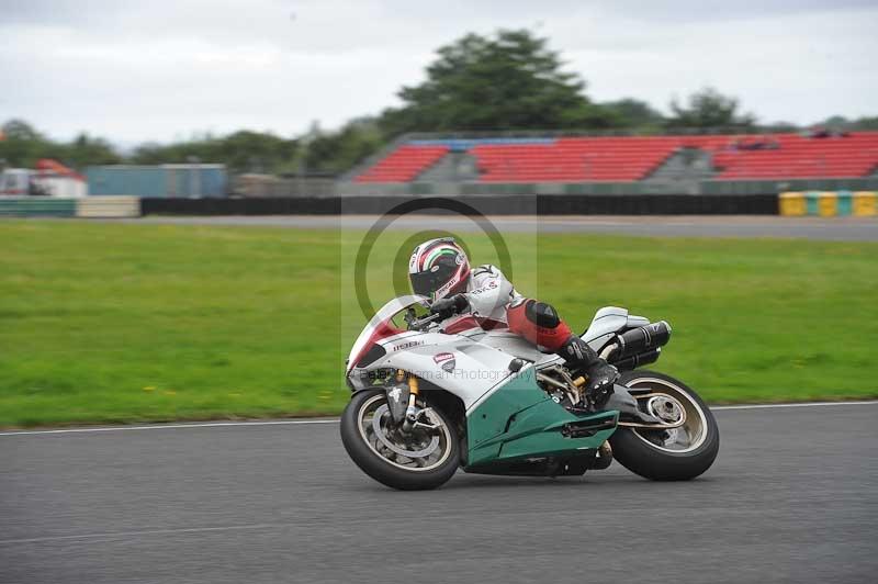 Motorcycle action photographs;cadwell;cadwell park photographs;event digital images;eventdigitalimages;motor racing louth lincolnshire;no limits trackdays;peter wileman photography;trackday;trackday digital images;trackday photos