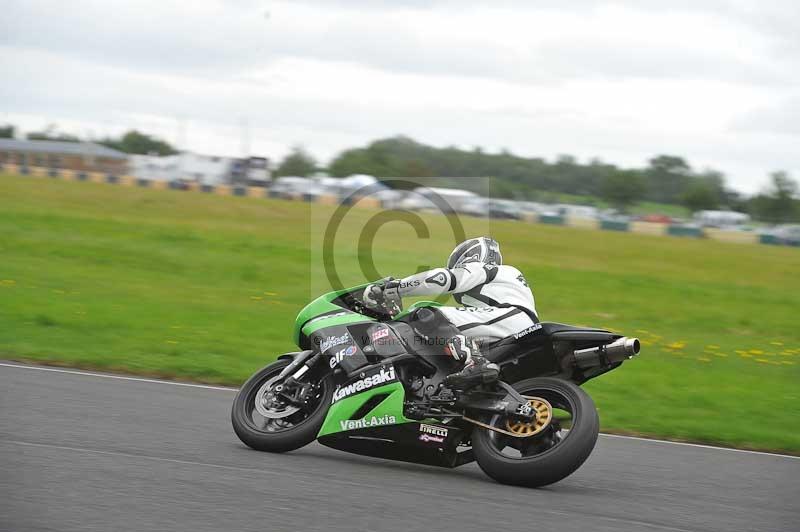 Motorcycle action photographs;cadwell;cadwell park photographs;event digital images;eventdigitalimages;motor racing louth lincolnshire;no limits trackdays;peter wileman photography;trackday;trackday digital images;trackday photos