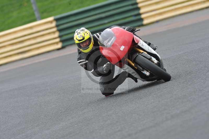 Motorcycle action photographs;cadwell;cadwell park photographs;event digital images;eventdigitalimages;motor racing louth lincolnshire;no limits trackdays;peter wileman photography;trackday;trackday digital images;trackday photos