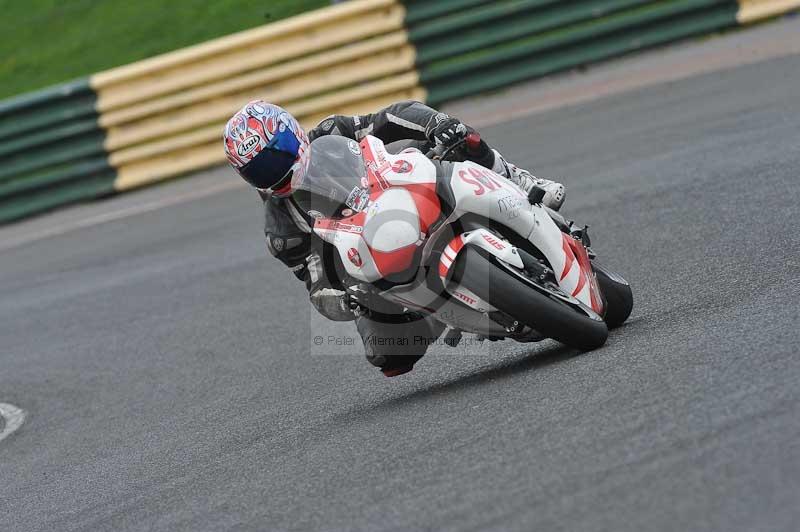 Motorcycle action photographs;cadwell;cadwell park photographs;event digital images;eventdigitalimages;motor racing louth lincolnshire;no limits trackdays;peter wileman photography;trackday;trackday digital images;trackday photos