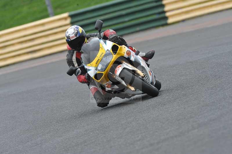 Motorcycle action photographs;cadwell;cadwell park photographs;event digital images;eventdigitalimages;motor racing louth lincolnshire;no limits trackdays;peter wileman photography;trackday;trackday digital images;trackday photos